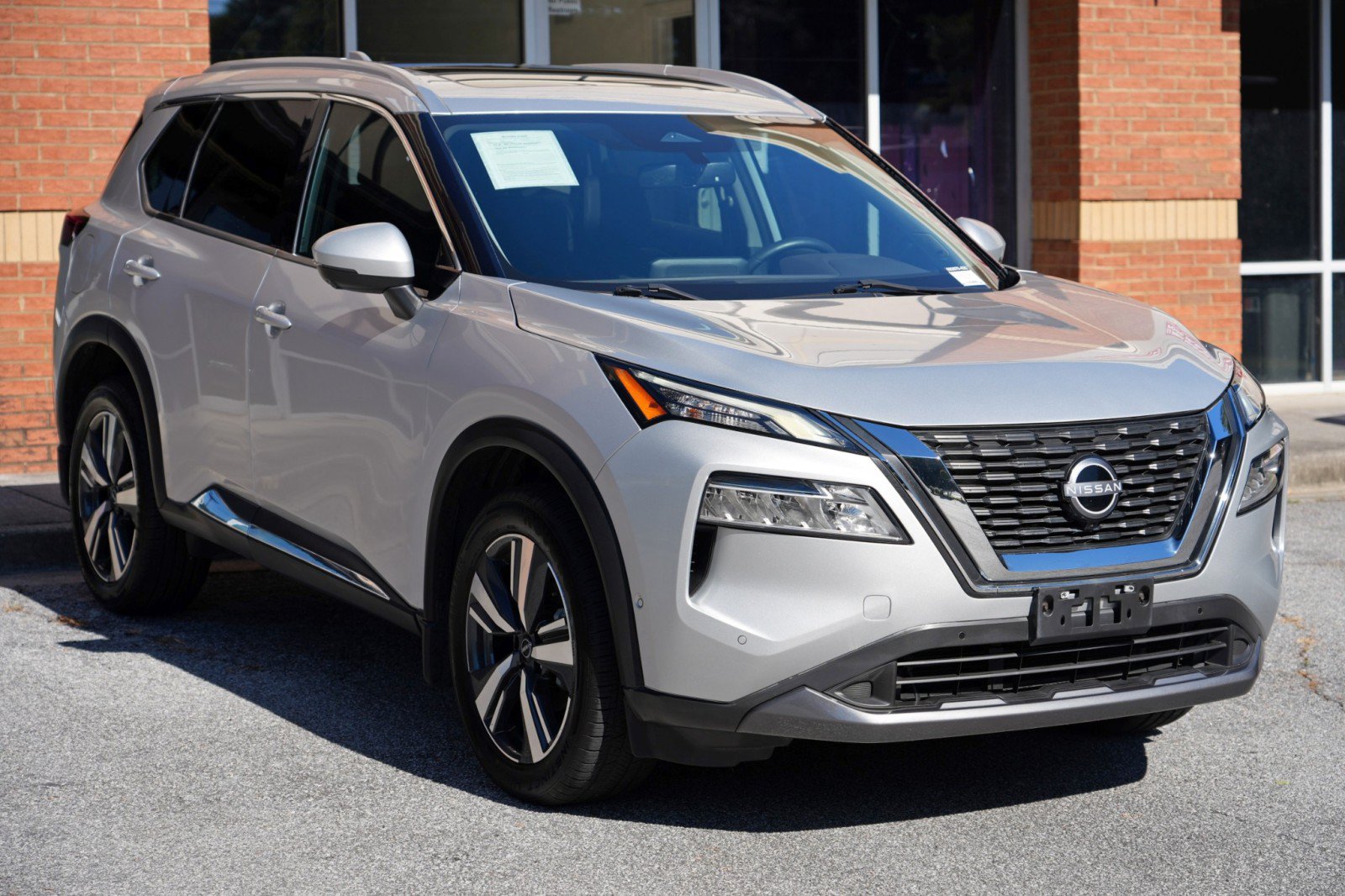 Used 2023 Nissan Rogue SL w/ SL Premium Package FWD image 50