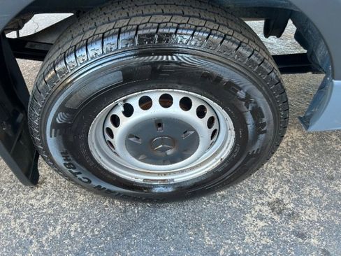Used 2019 Mercedes-Benz Sprinter 170 image 16