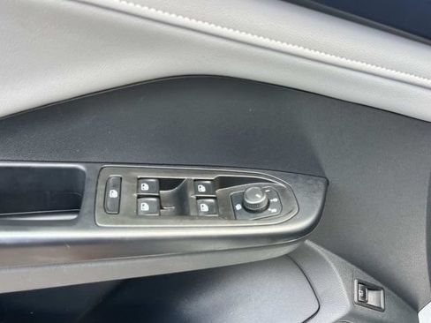 Used 2024 Volkswagen Taos SE AWD/4WD image 32