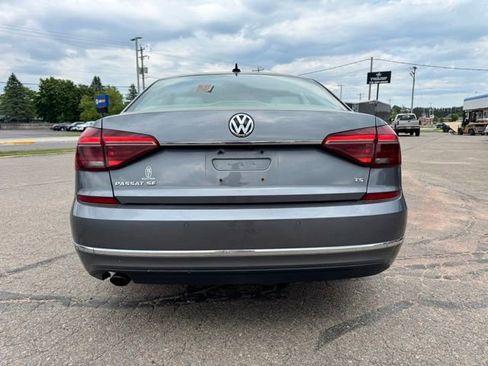 Used 2017 Volkswagen Passat 1.8T SE FWD image 6