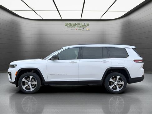 New 2026 Jeep Grand Cherokee L Limited RWD image 2