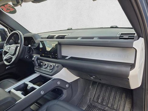 Certified 2025 Land Rover Defender 110 S AWD/4WD image 22