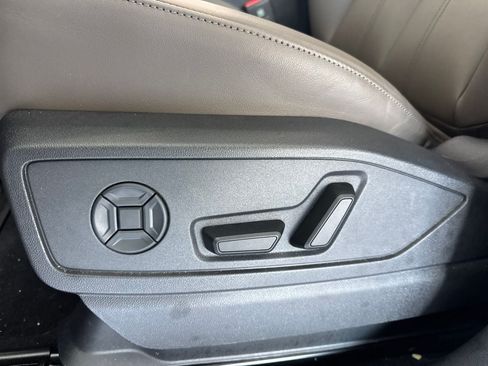 Used 2025 Audi Q5 Premium w/ Convenience Package AWD/4WD image 20