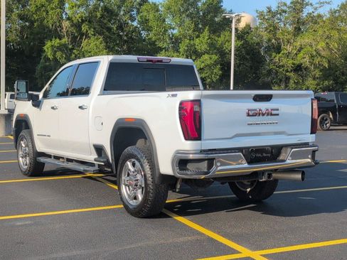 Used 2026 GMC Sierra 2500 SLT w/ SLT Premium Package AWD/4WD image 3