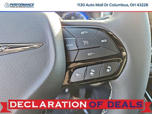 New 2026 Chrysler Pacifica Select image 32