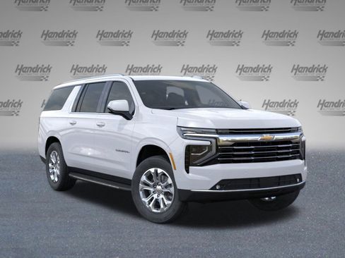 New 2026 Chevrolet Suburban LT image 2
