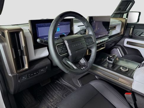 Used 2025 GMC Hummer EV 2X AWD/4WD image 9