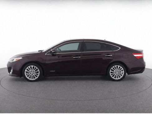 Used 2013 Toyota Avalon XLE Premium FWD image 8