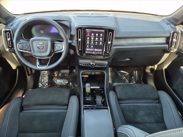 Certified 2023 Volvo XC40 Recharge Ultimate AWD/4WD image 23