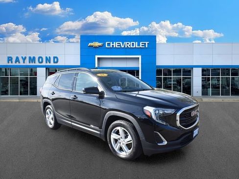 Certified 2018 GMC Terrain SLE w/ Driver Convenience Package FWD image 11