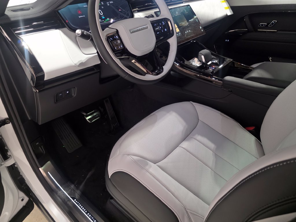 New 2027 Land Rover Range Rover Sport Battersea AWD/4WD image 19