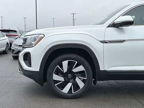 New 2026 Volkswagen Atlas Cross Sport SEL AWD/4WD image 9