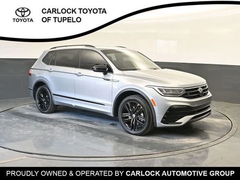 Used 2022 Volkswagen Tiguan SE R-Line image 5
