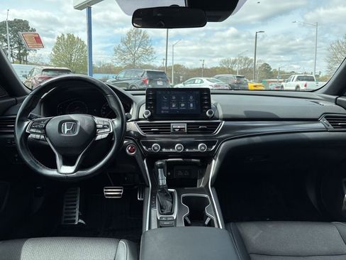 Used 2021 Honda Accord Sport image 9