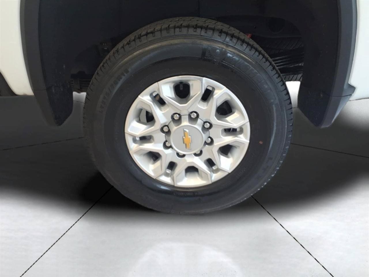 Used 2024 Chevrolet Silverado 2500 LTZ w/ LTZ Convenience Package AWD/4WD image 29