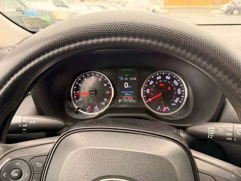 Used 2020 Toyota RAV4 LE image 16