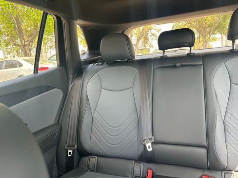 New 2026 Volkswagen Tiguan SE R-Line FWD image 12