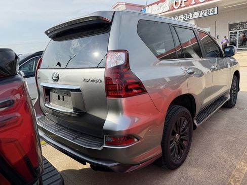 Used 2021 Lexus GX 460 Premium AWD/4WD image 3