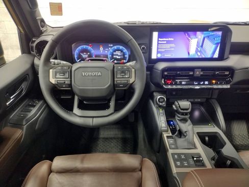 Used 2025 Toyota Land Cruiser image 36