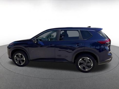 Used 2025 Nissan Rogue SV FWD image 9