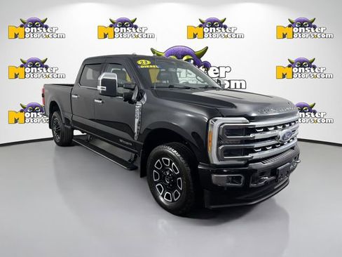Used 2023 Ford F250 Platinum AWD/4WD image 3