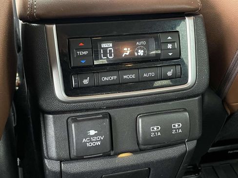 Used 2019 Subaru Ascent Touring w/ Popular Package #3 AWD/4WD image 4