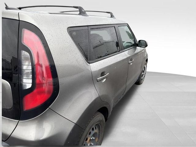 Used 2015 Kia Soul FWD image 11