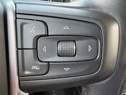 Used 2021 GMC Yukon XL SLT image 18