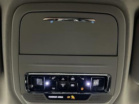 Used 2025 Lincoln Corsair Grand Touring AWD/4WD image 34