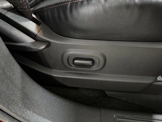 Used 2013 Ford Edge SEL AWD/4WD image 22