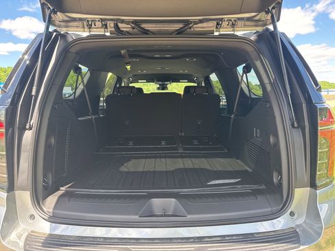 New 2026 Chevrolet Suburban LS AWD/4WD image 11