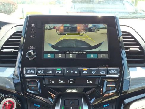 Used 2023 Honda Odyssey Elite image 13