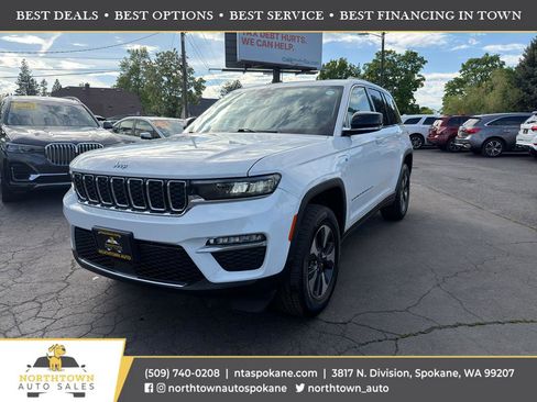 Used 2023 Jeep Grand Cherokee 4WD 4xe image 1