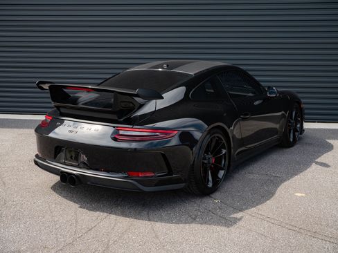 Certified 2018 Porsche 911 GT3 RWD image 21