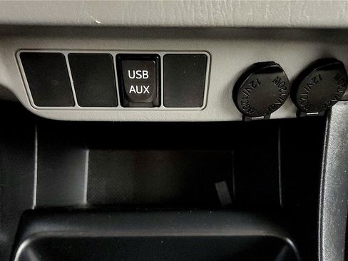 Used 2015 Toyota Tacoma 4x4 Double Cab w/ SR5 Package image 34