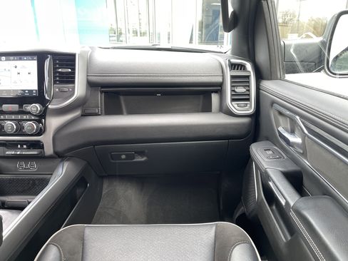 Used 2024 RAM 1500 Laramie image 38