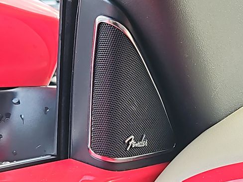 Used 2013 Volkswagen Beetle 2.5 image 24