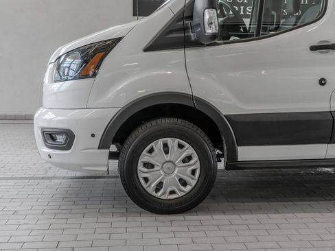 Used 2024 Ford Transit 350 XLT RWD image 4
