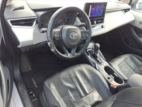 Used 2023 Toyota Corolla LE w/ LE Convenience Package image 16