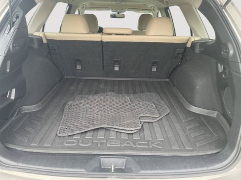 Used 2016 Subaru Outback 2.5i Limited AWD/4WD image 7