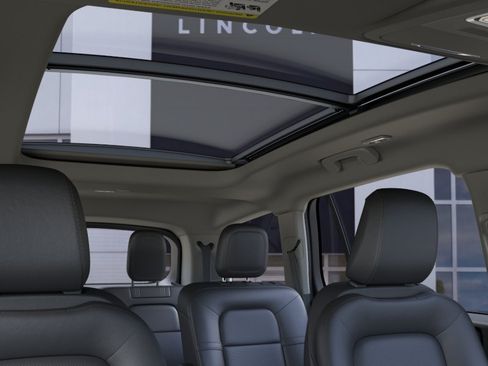 New 2025 Lincoln Aviator AWD w/ Jet Appearance Package image 22