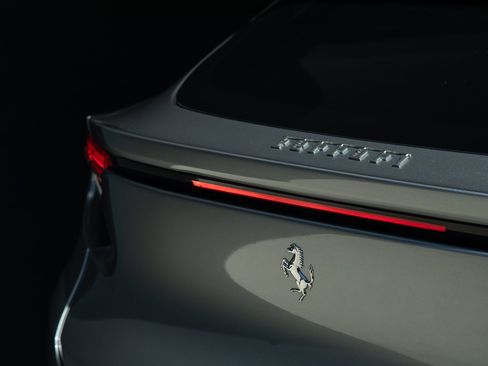 Certified 2024 Ferrari Purosangue AWD/4WD image 22