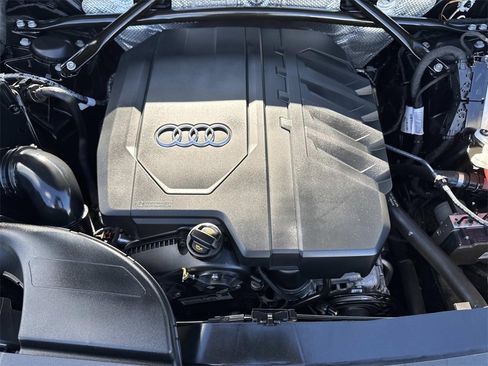 Used 2021 Audi Q5 2.0T Premium w/ Convenience Package image 21