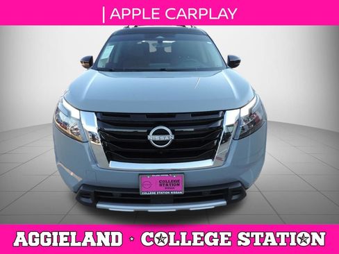 Used 2025 Nissan Pathfinder Platinum w/ Cargo Package FWD image 10