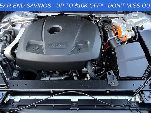 Used 2025 Volvo XC60 T8 Plus w/ Protection Package Premier image 38