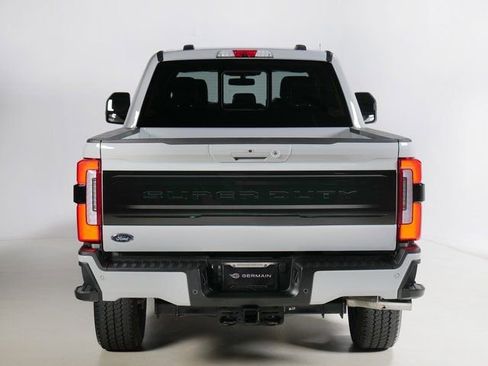 Used 2025 Ford F250 Platinum AWD/4WD image 7