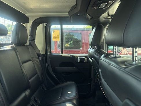 Used 2020 Jeep Gladiator Rubicon AWD/4WD image 14