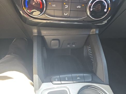 Used 2025 Chevrolet TrailBlazer LT FWD image 21