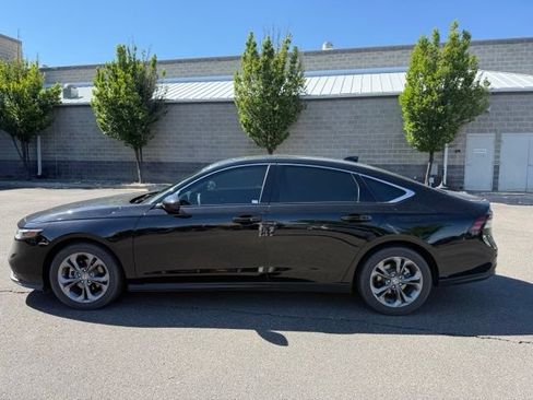 Used 2023 Honda Accord EX image 1