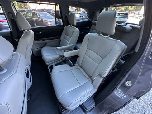 Used 2021 Honda Pilot Elite image 37